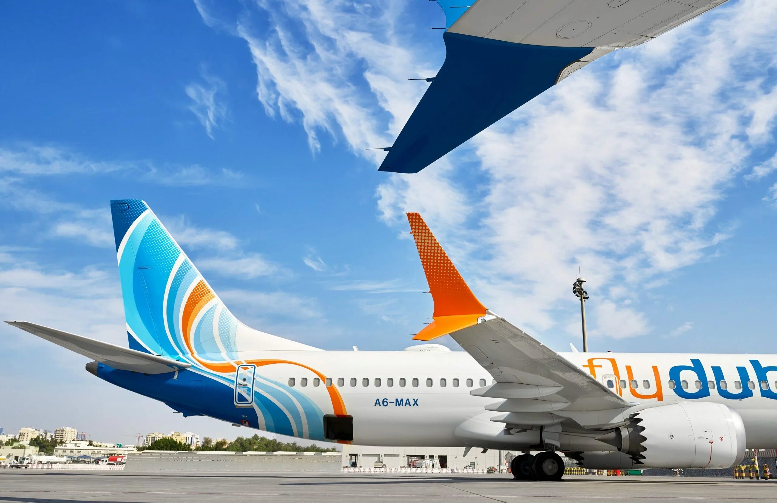 Flydubai экипаж 2022. Боинг 737 флай дубай. Оаэ самолет flydubai. Авиакомпания flydubai самолеты. Флай дубай самолеты.