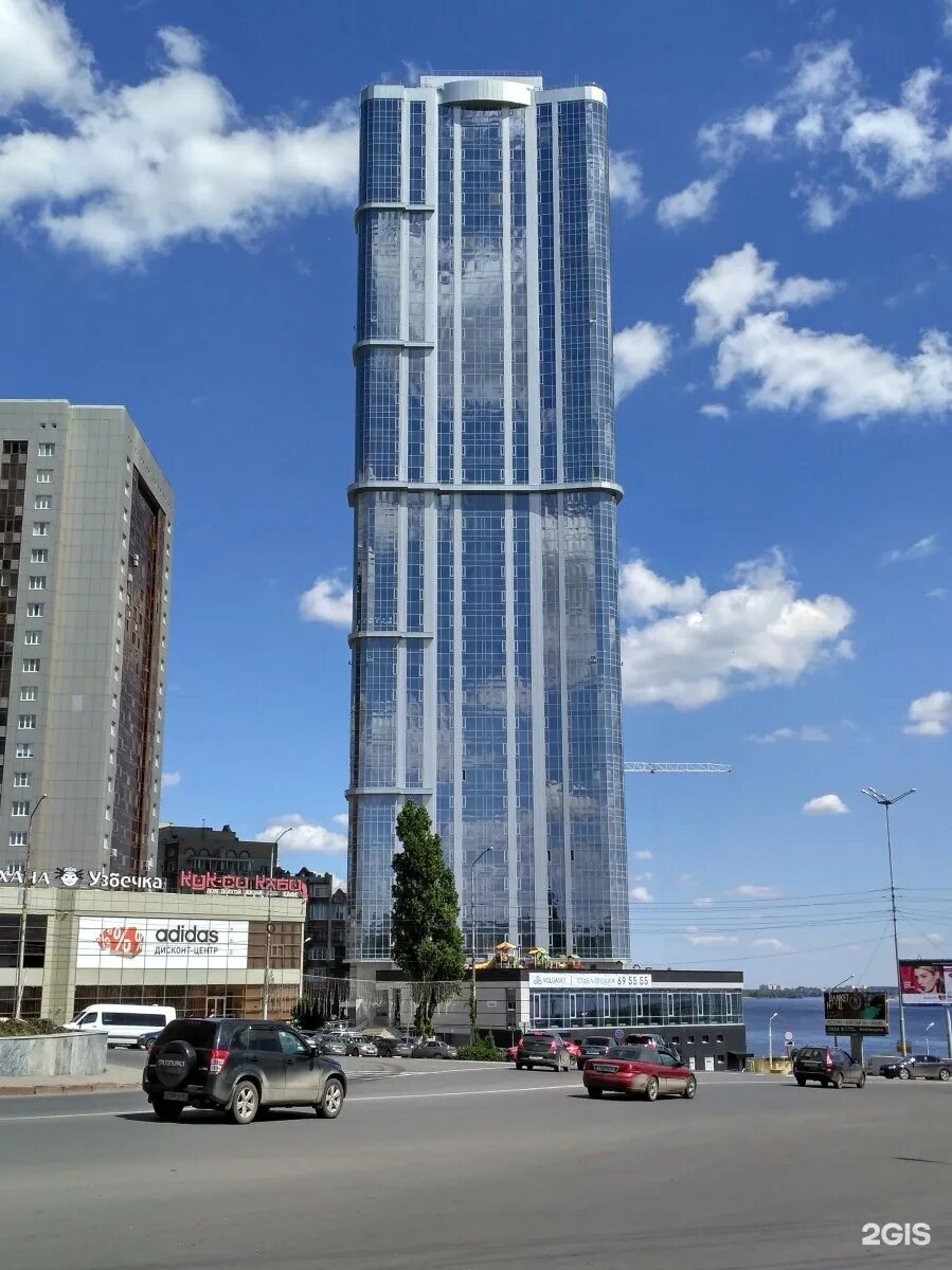 Сколько этажей в самом высоком доме саратова. Высотки саратова.