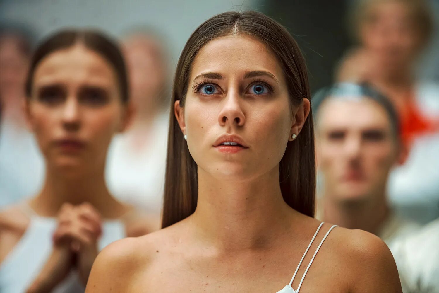 Два холма ран ран. Два холма фильм 2022. Пелагея невзорова в сериале два холма. Два холма ран ран. Сериал два холма моменты.