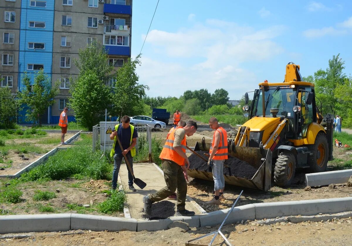 Омск ремонт сайт. Благоустройство двора. Ремонт дворов. Ремонт дворовых территорий. Омск дворы.