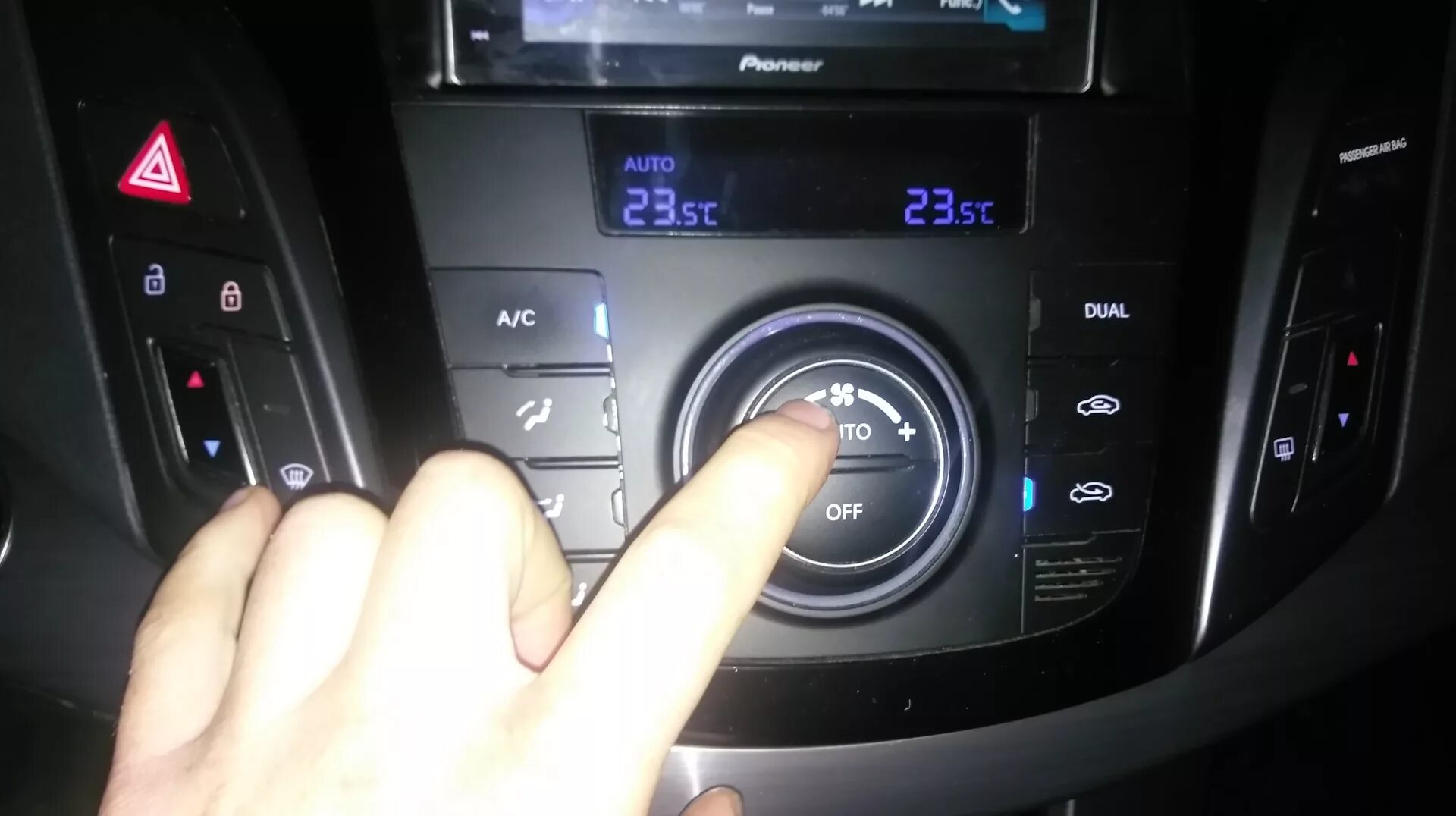 Как включить печку в хендай. Климат hyundai i30. климат контроля хендай i40.. блок климата i40. самодиагностика климат контроля хендай ай 40.