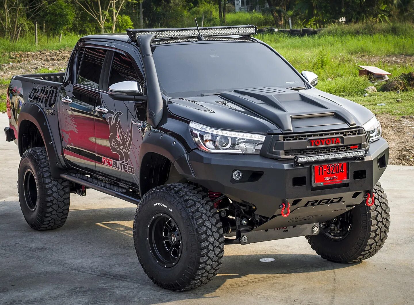 Тюнинг аксессуар. Toyota Hilux 2020 Tuning. Toyota Hilux Offroad Tuning. Toyota Hilux 4x4 2020. Тюнингованный Тойота Хайлюкс.