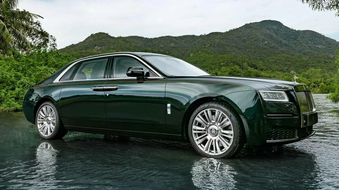 Rolling 2021. Rolls Royce Ghost 2022. RR Ghost 2021. Rolls Royce Ghost 2021. Новый Rolls Royce Ghost 2021.