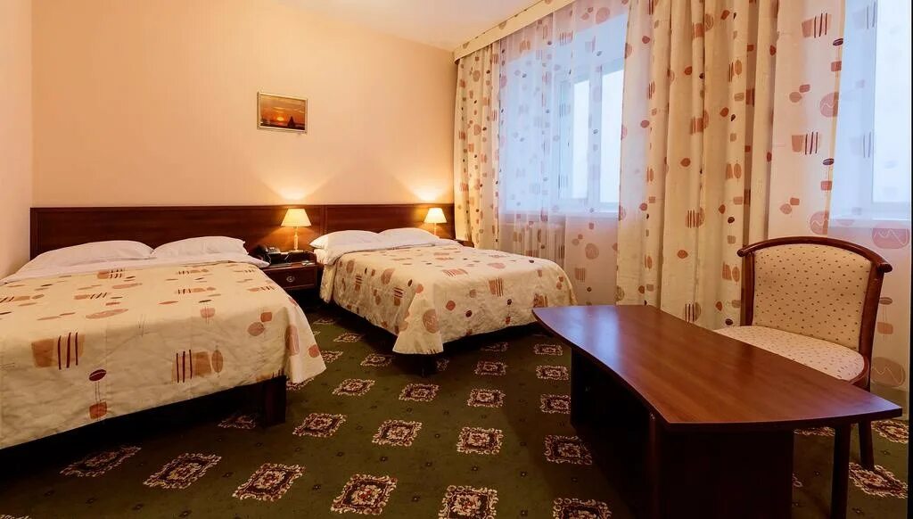 Гостиница на семи холмах ханты-мансийск. Гостиница на холме. Гостиница семь королей котельниково. Гостиница семь королей волгоград. Семь холмов ханты-мансийск гостиница.