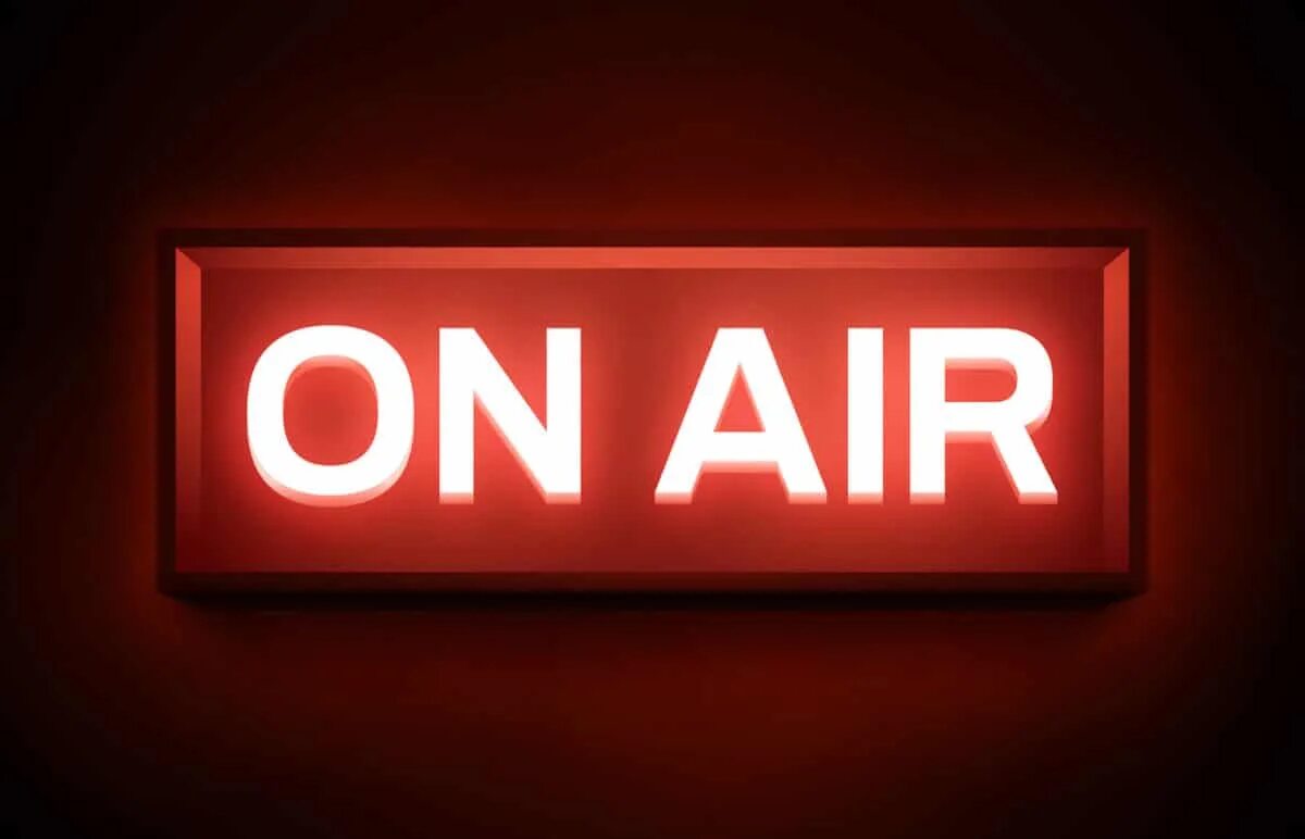 Go on the air. On air. надпись on air. что значит on air. on air png.