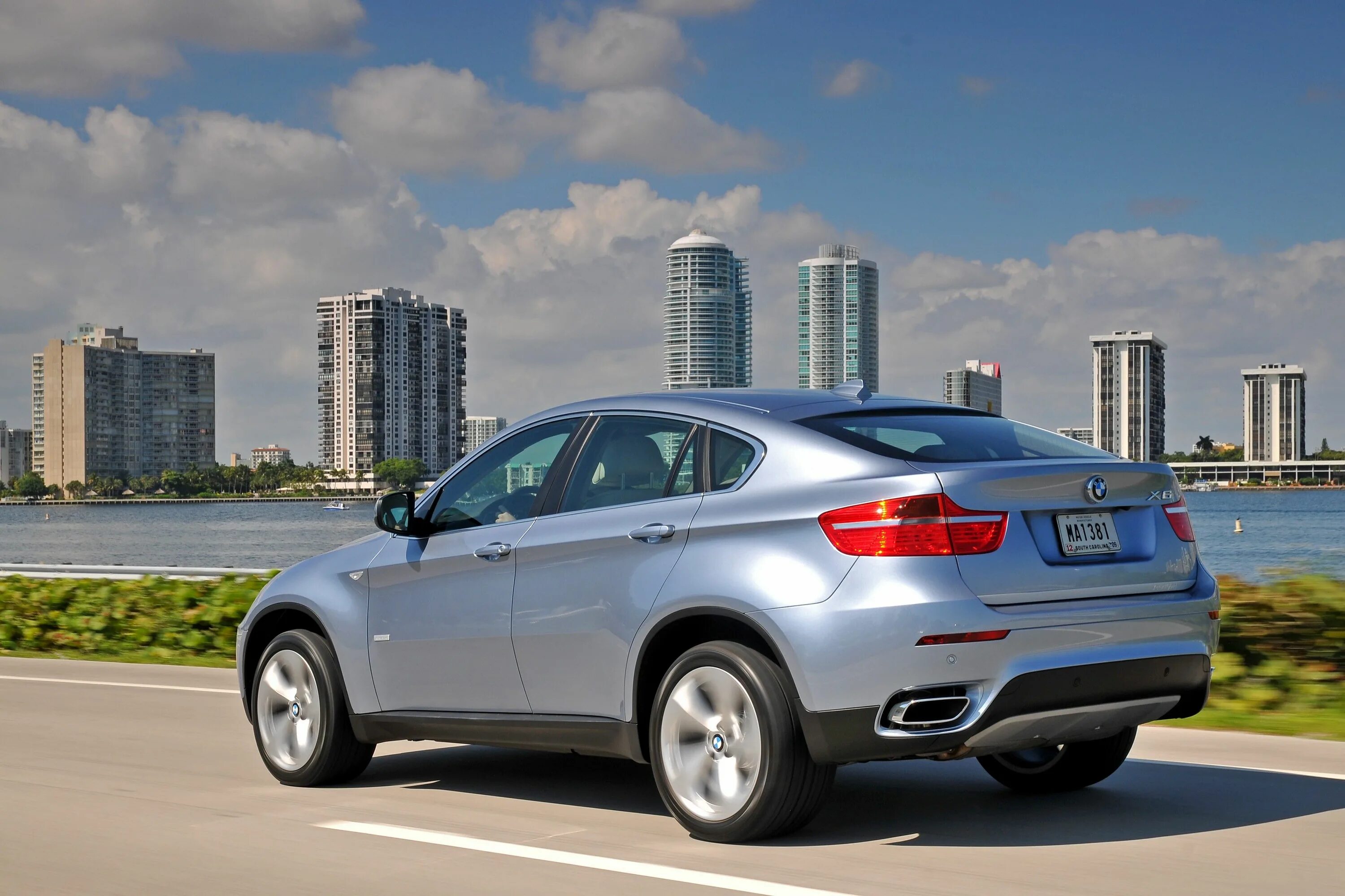 BMW x6 Hybrid. BMW x6 e72. BMW x6 2010. БМВ х6 2012.