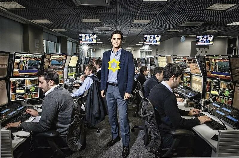 Брокер с уолл стрит. Плохие брокеры. Брокеры на бирже. Паника на бирже. Кризис это в экономике.