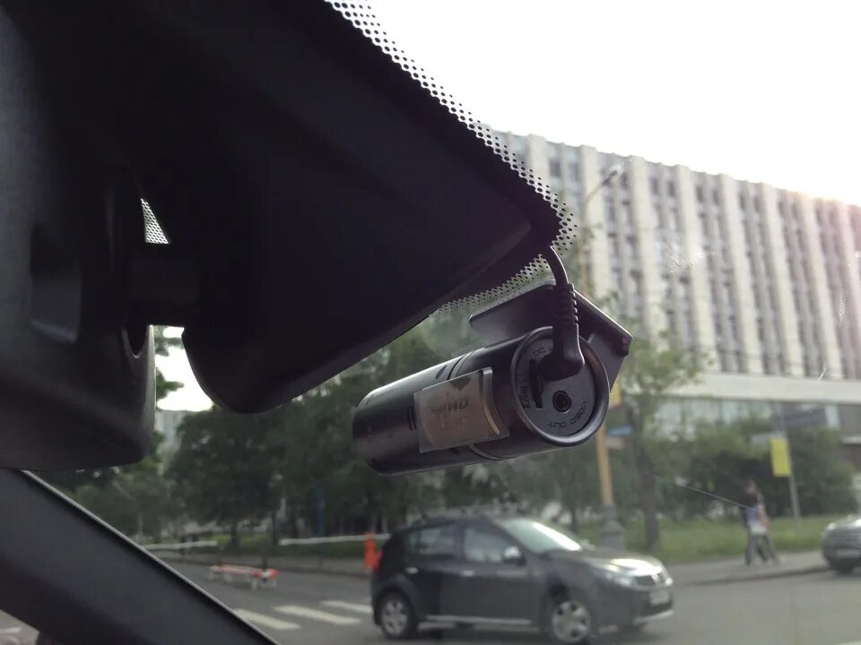 Установка видеорегистраторов в москве