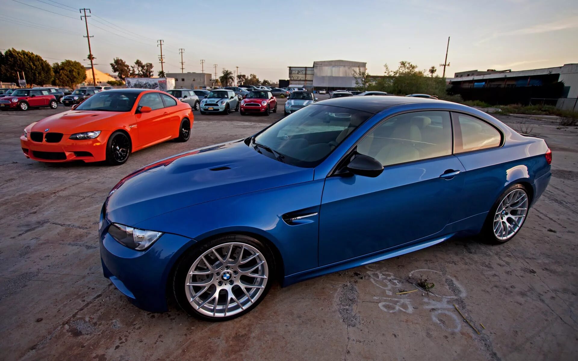 BMW e92 синяя. BMW e92 голубая. БМВ Монте Карло Блю. Темно синяя БМВ е92.