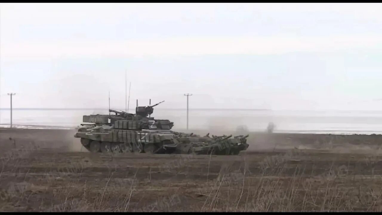 Украина z видео. Бронированная машина разминирования БМР-3ма. БМР-3м на Украине. БМР-3м. Машина для разминирования минных полей.