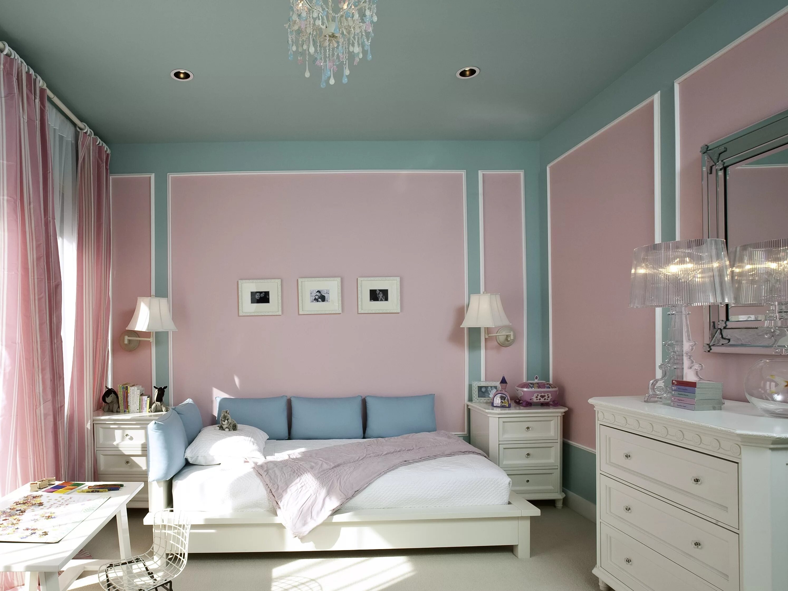 Популярные цвета стен. Спальня в розовых тонах. Розовый цвет стен. Сочетание розового в интерьере. Комната для девочки в голубых тонах.
