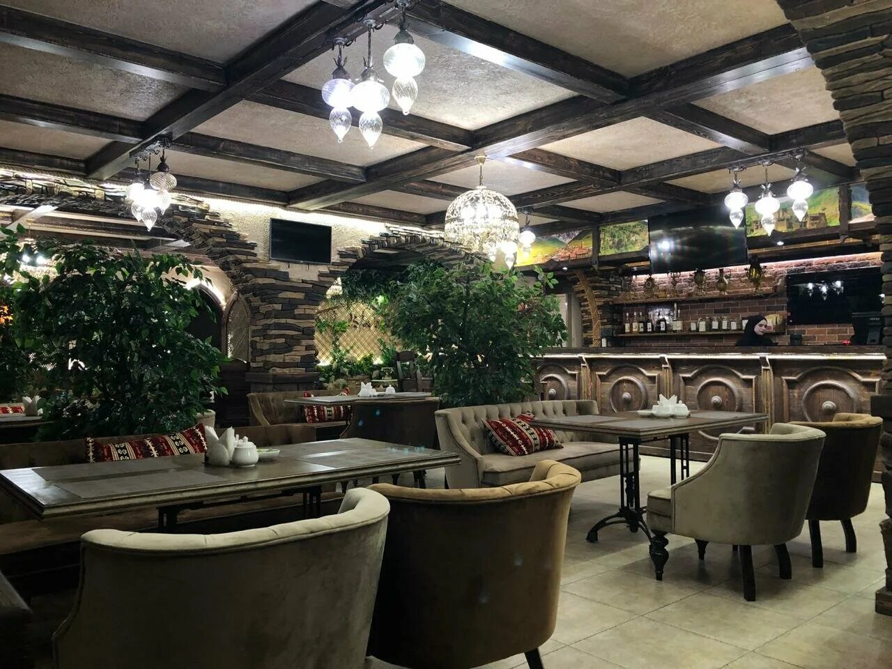 ресторан евро в хасавюрте. ресторан баку в хасавюрте. шатер хасавюрт меню. кизилюрт кафе годекан. севилья кафе хасавюрт.