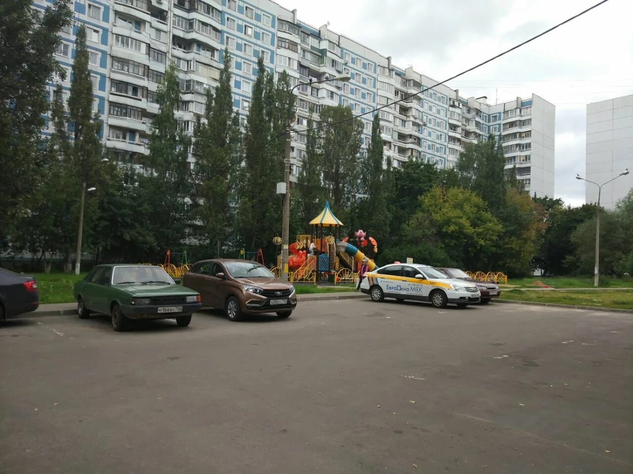 Обл. Шиномонтаж пр королева. Проспект королева 30к1 санкт-петербург. Космонавтов 30 королев. Королева 30 корп 1.