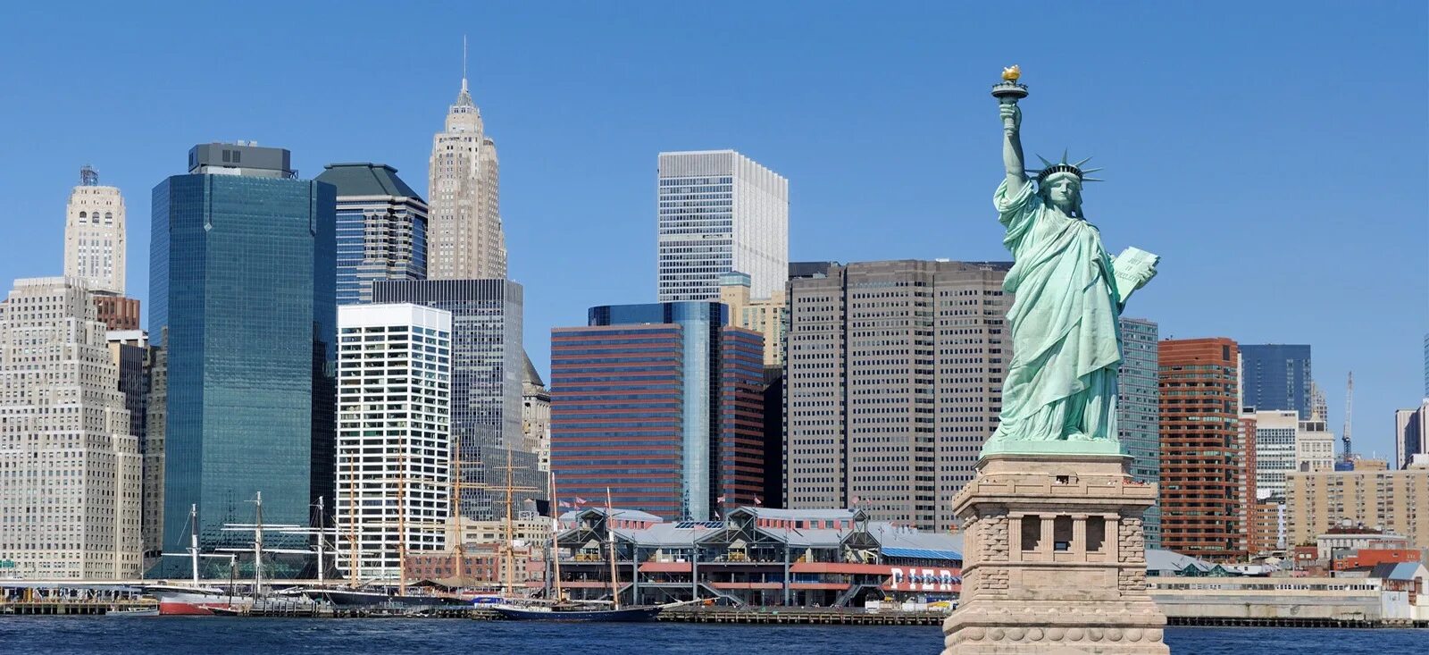 Best site us. Статуя свободы Нью-Йорк. Нью Йорк статуясвободу. Нью Йорк Манхеттен статуя свободы. НЬЮЙ РРК статуя свободы.