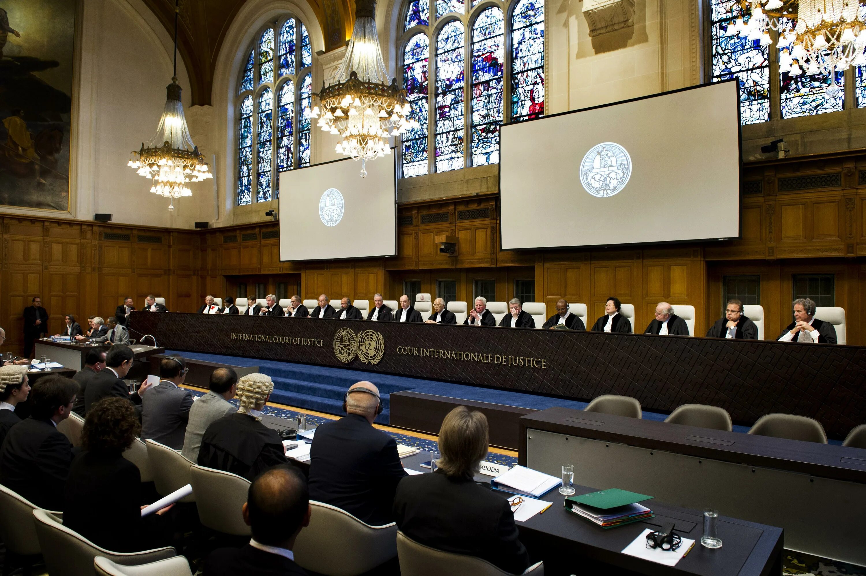Судьи оон. Международный трибунал в Гааге. Международный Уголовный трибунал (Гаага). Международный суд ООН В Гааге. ООН Гаага Уголовный суд.