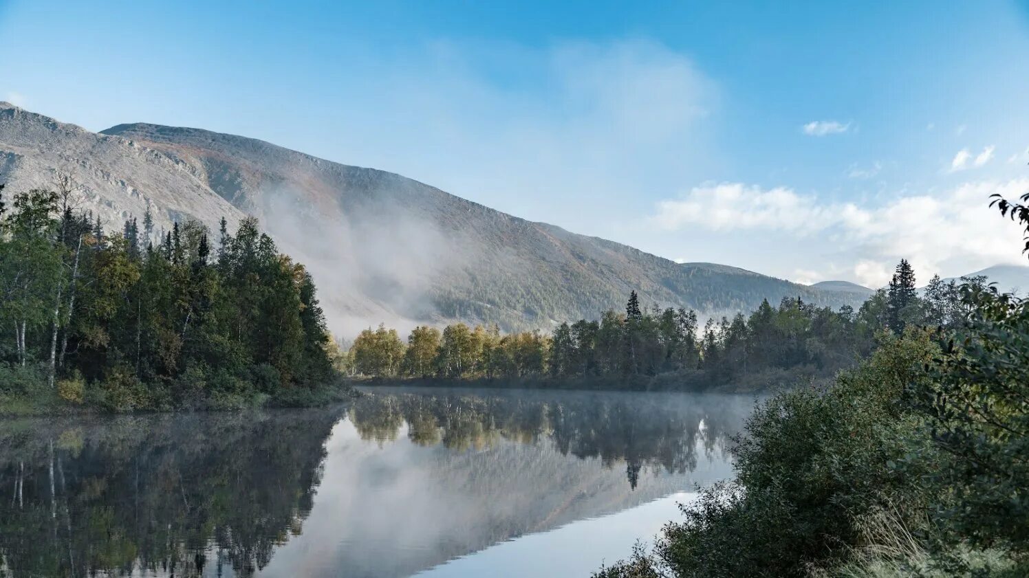 Какие крупные озера есть в уральских горах. Урал Уральские горы. Уральские горы в Казахстане. Урал тауҙары. Урал регион горы.