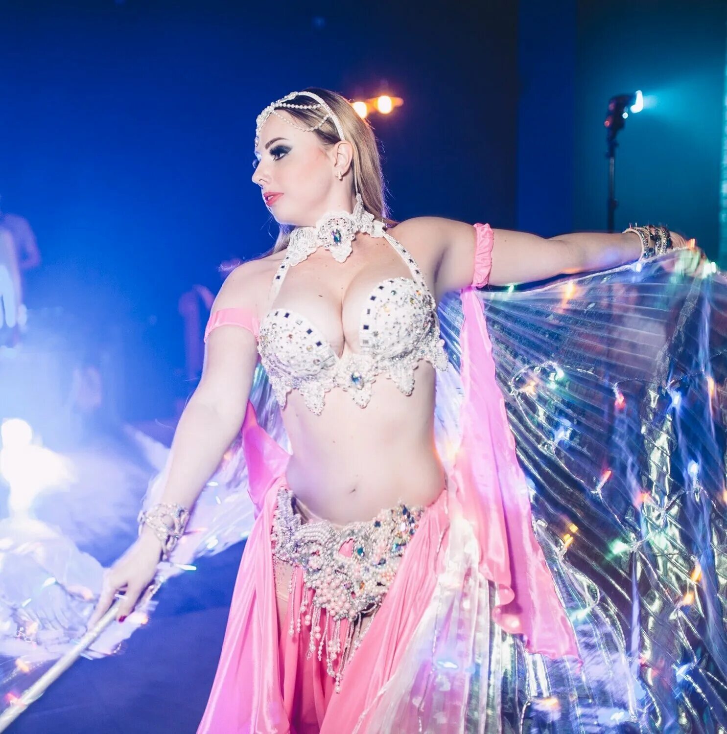 диана беллиданс. танец живота девочки. танцовщица беллиданс сэди. Sadie marquardt belly dance. танец живота девочки.