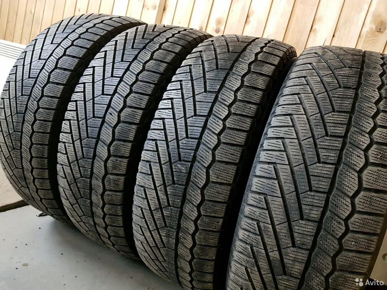 Резина Кумхо липучка 18. Кумхо зимняя липучка. Gislaved Soft Frost 200 235/60r18. Gislaved Soft Frost 200 SUV.