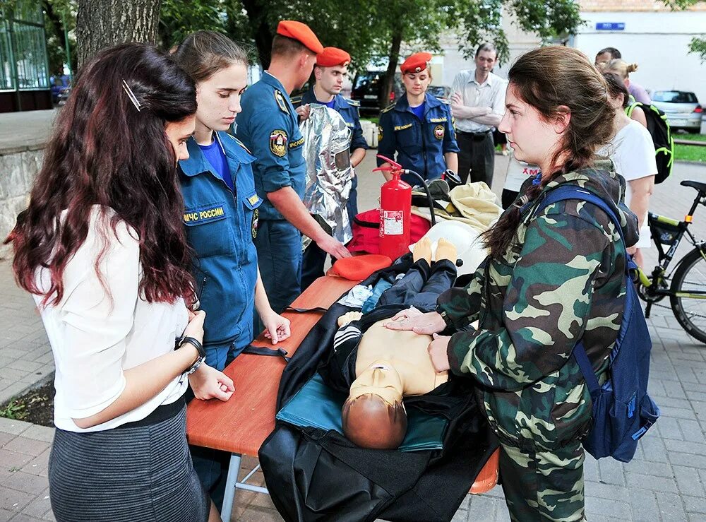 Учебная тревога в москве. МЧС тревога. Учебная тревога Тула. Тревога спасатели. Спасатели МЧС одежда по тревоге.