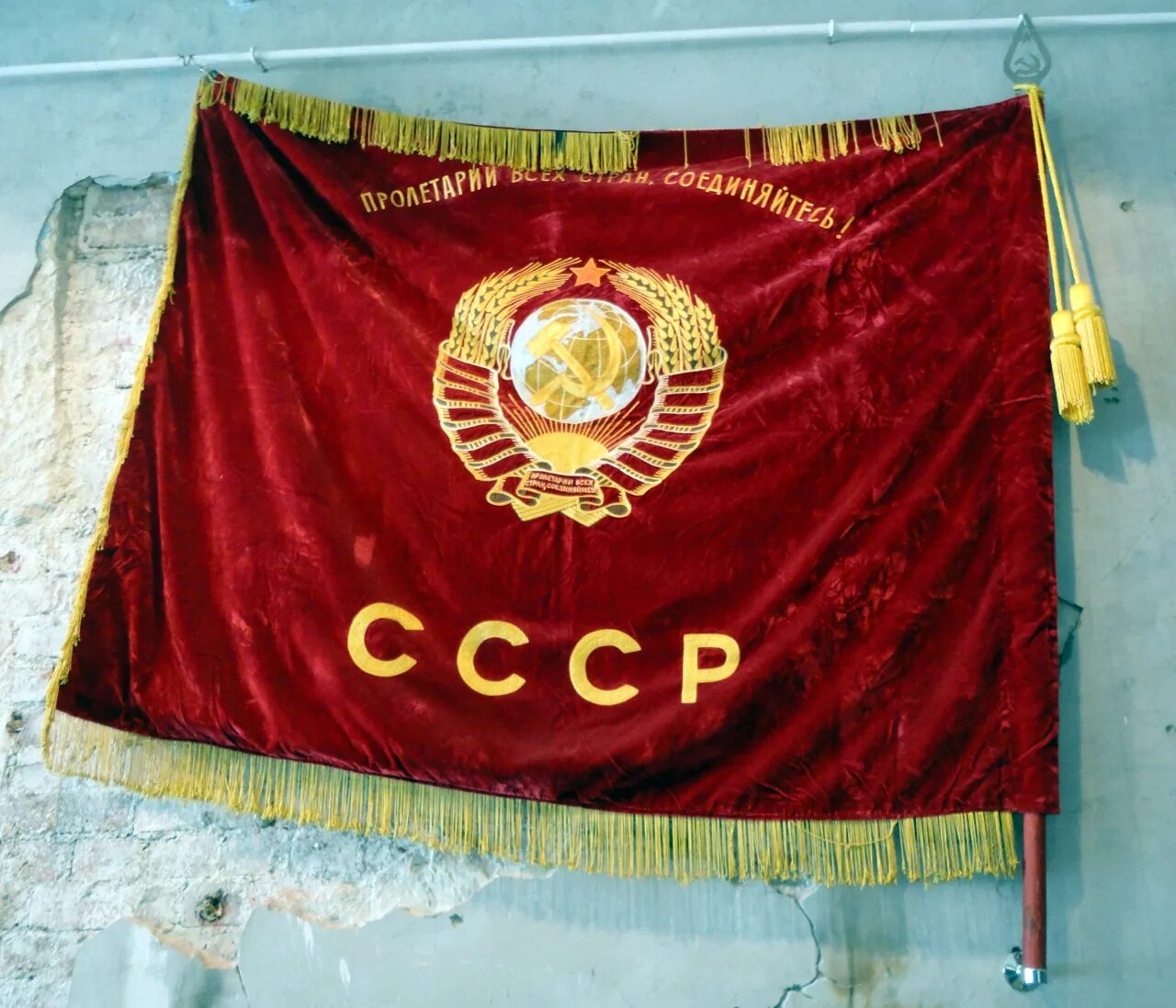 Сергей Удальцов: "Сплотить народ в России могут только справедливые социальные р
