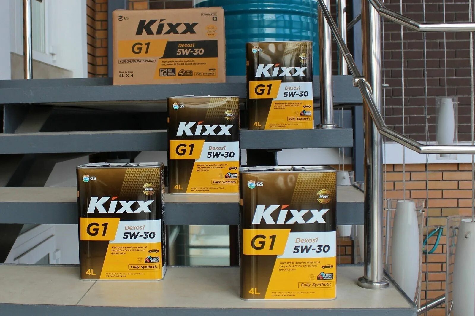 Масло кикс g1. Kixx g1 dexos1 gen2 5w30. Моторное масло Kixx g1. Kixx дехос 1. Масло Кикс 5w30 дексос.