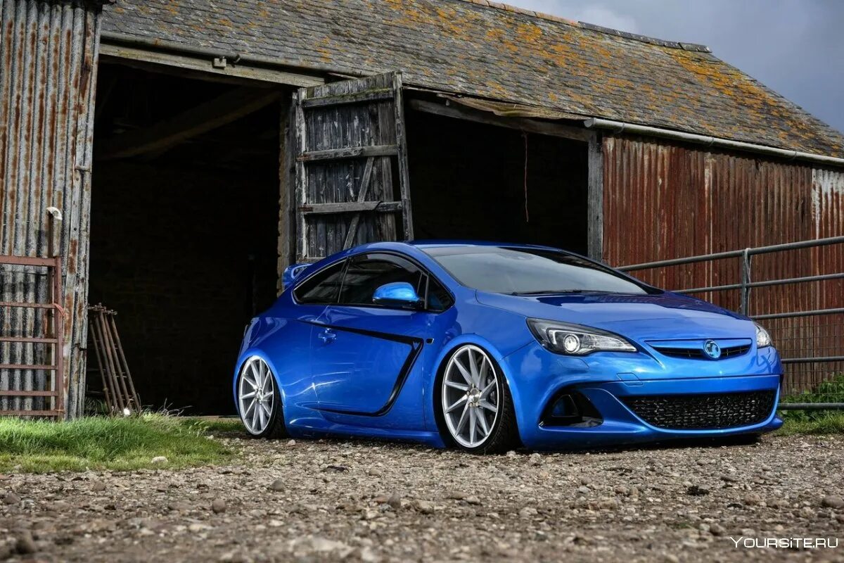 Тюнинг опель j. Opel Astra GTC Tuning. Opel Astra j OPC Tuning. Opel Astra GTC 2012 stance. Opel Astra OPC stance.