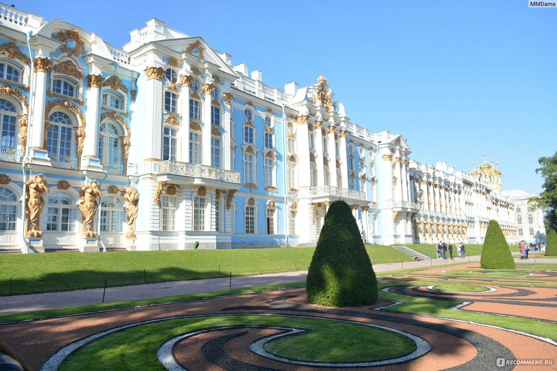 Окрестность санкт петербурга фото. Пушкин Царское село Екатерининский дворец. Царское село Санкт-Петербург Жемчужина. Дворец Екатерины в Санкт-Петербурге. Екатерининский дворец в Царском селе.