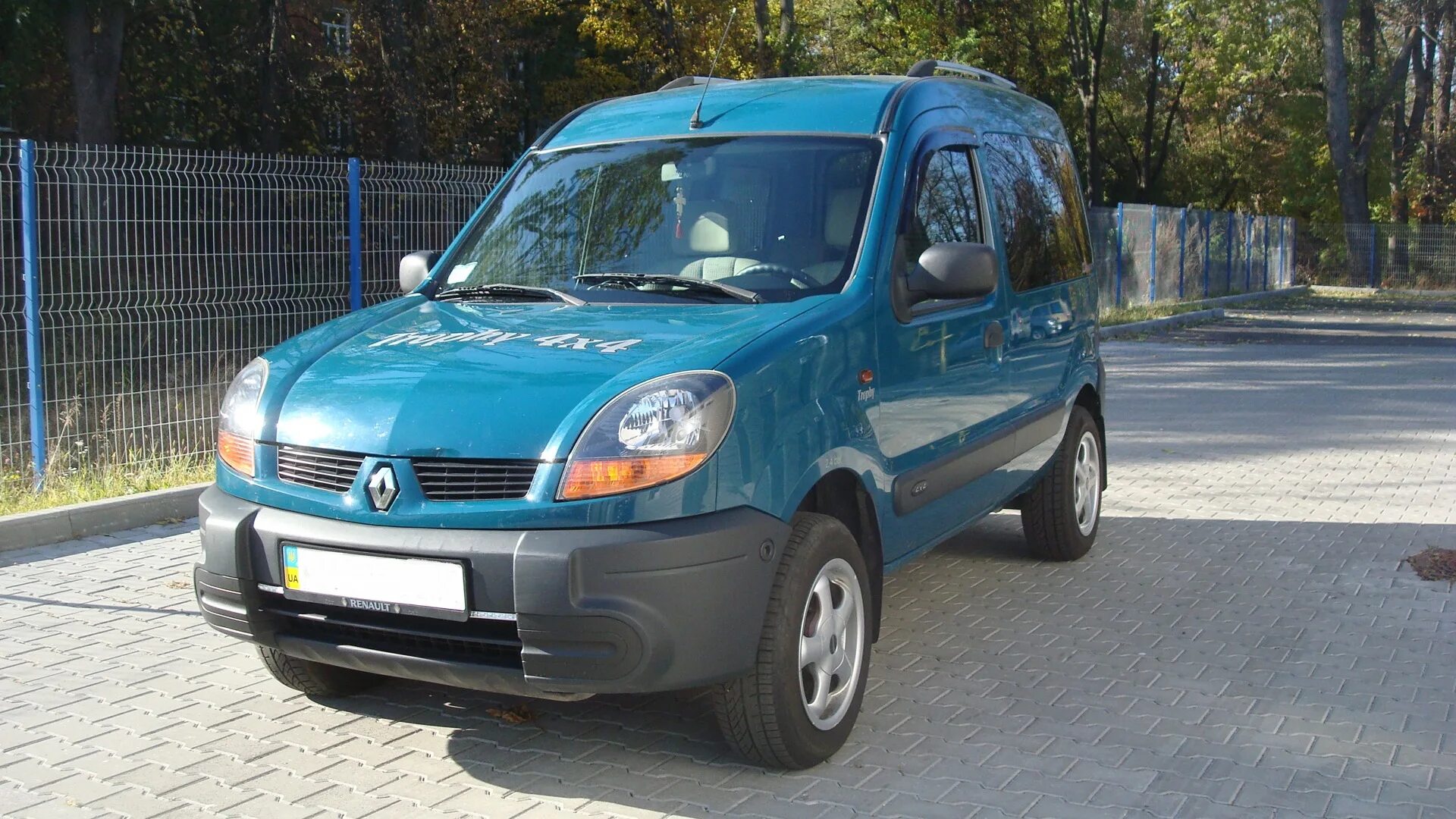 Купить рено кангу москве. Рено Кангу 1. Renault Kangoo 1 Рестайлинг. Рено Кангу 1.9. Рено Кангу кс1.