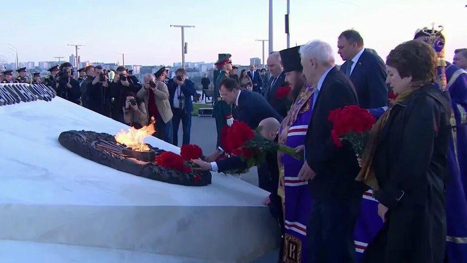 Памятник примирения в севастополе. Памятник жертвам гражданской войны открыли в севастополе. Памятник 100 летию окончания гражданской войны. Открытие памятника в севастополе. Лестница в севастополе фильм о гражданской войне.