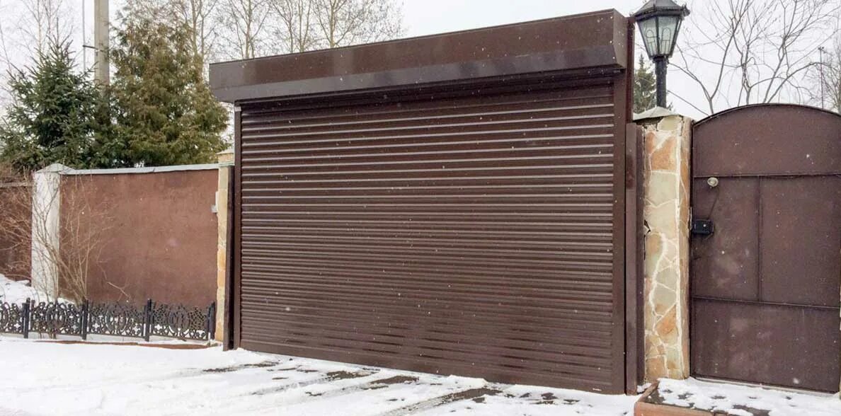 ворота роллетные рулонные ворота. рольворота въездные. Rolstavni ворота. рулонные ворота алютех. роллетные ворота, ворота и калитки doorhan.