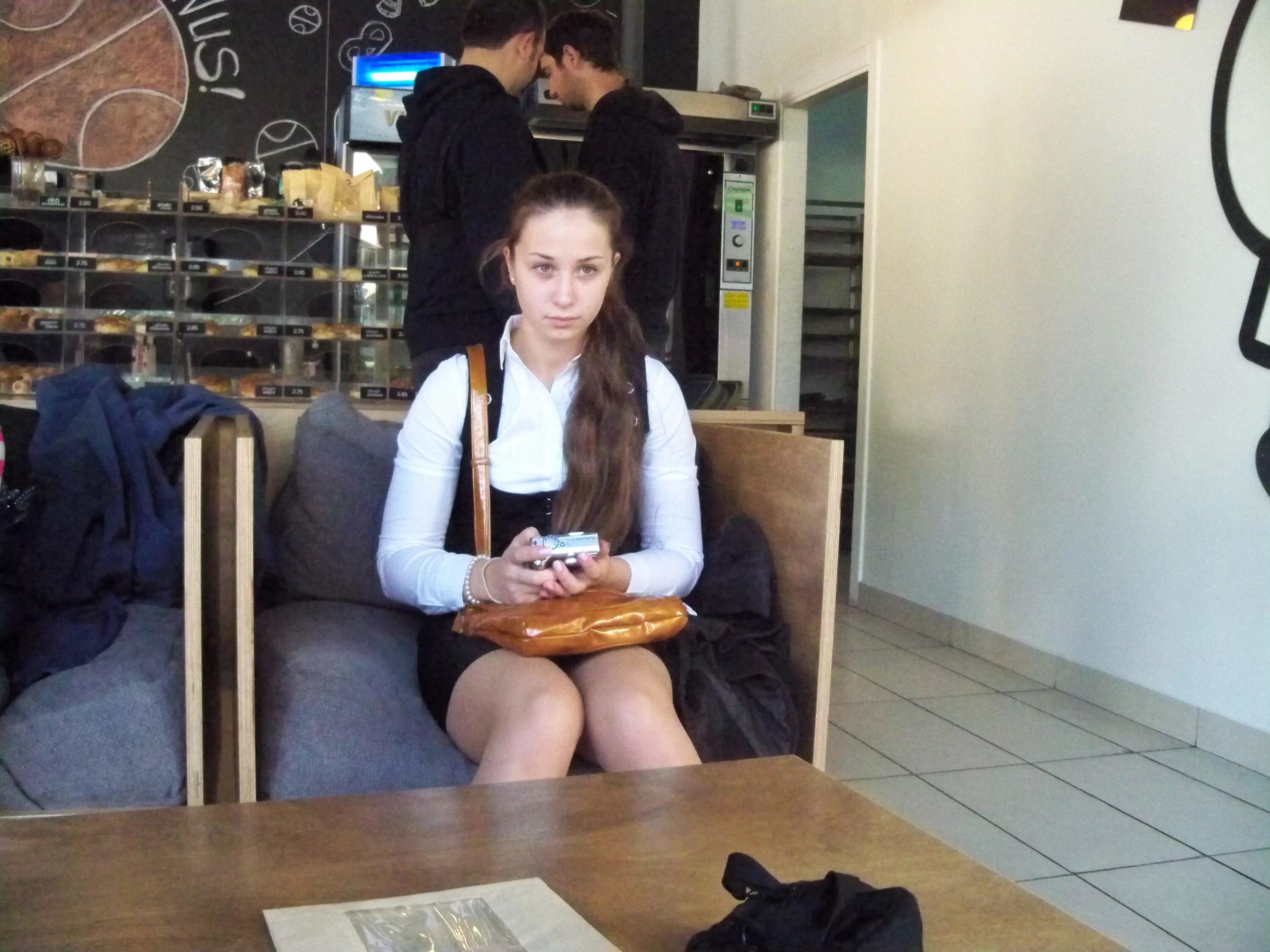 Агачев девочка со двора. Девчонки во дворе. Озабоченная девочка во дворе. Песня самая красивая девчонка со двора хабиб. Песня девочка со двора хабиб.