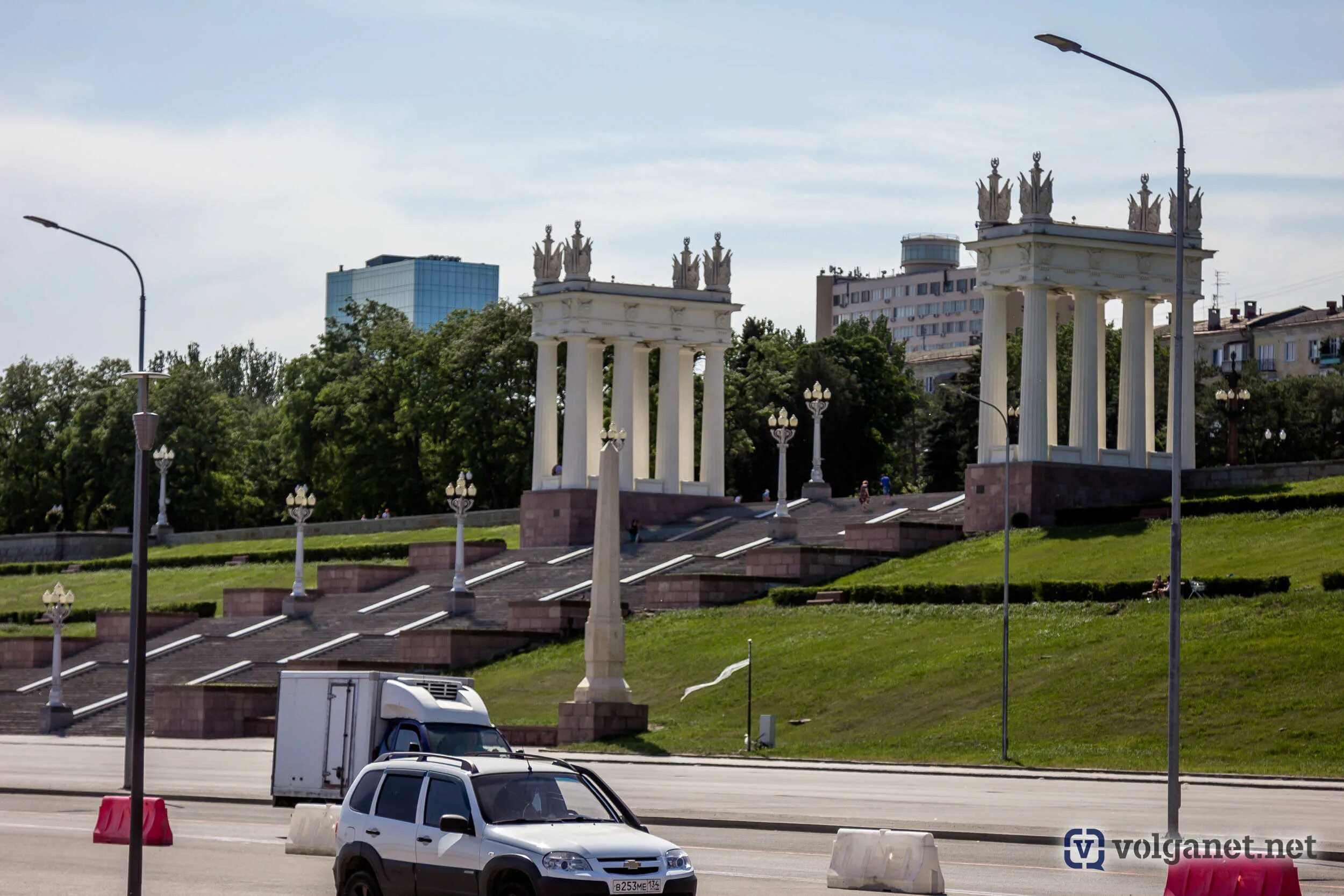 Нулевая набережная Волгоград. Ротонда на набережной Волгограда. Гарни набережная Волгоград. Продолжение набережной Волгограда. Соц волганет