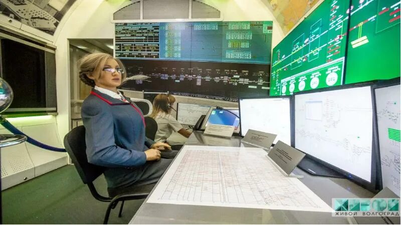 Оператор поста централизации железнодорожных. Оператор поста централизации ржд. пульт управления оператора поста централизации. рабочее место оператора поста централизации. оператор эц на железной дороге.