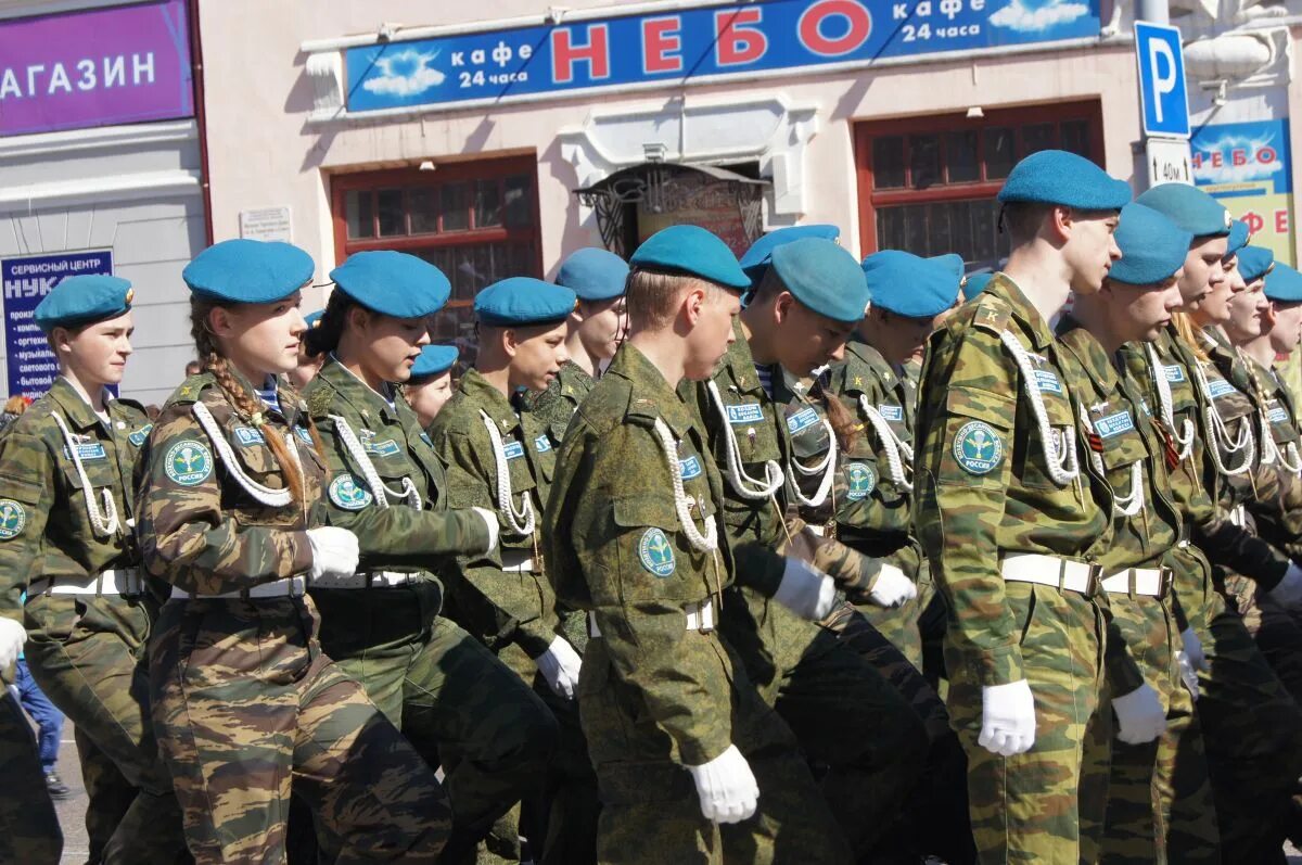 Части белогорска амурской области. Парад Победы в Белогорске Амурской области. Армия Белогорск Амурская область. Белогорск Амурская область воинская часть. Белогорск Амурская область военные.