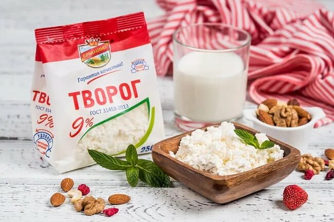 Творог. Творог полужирный. Реклама творога