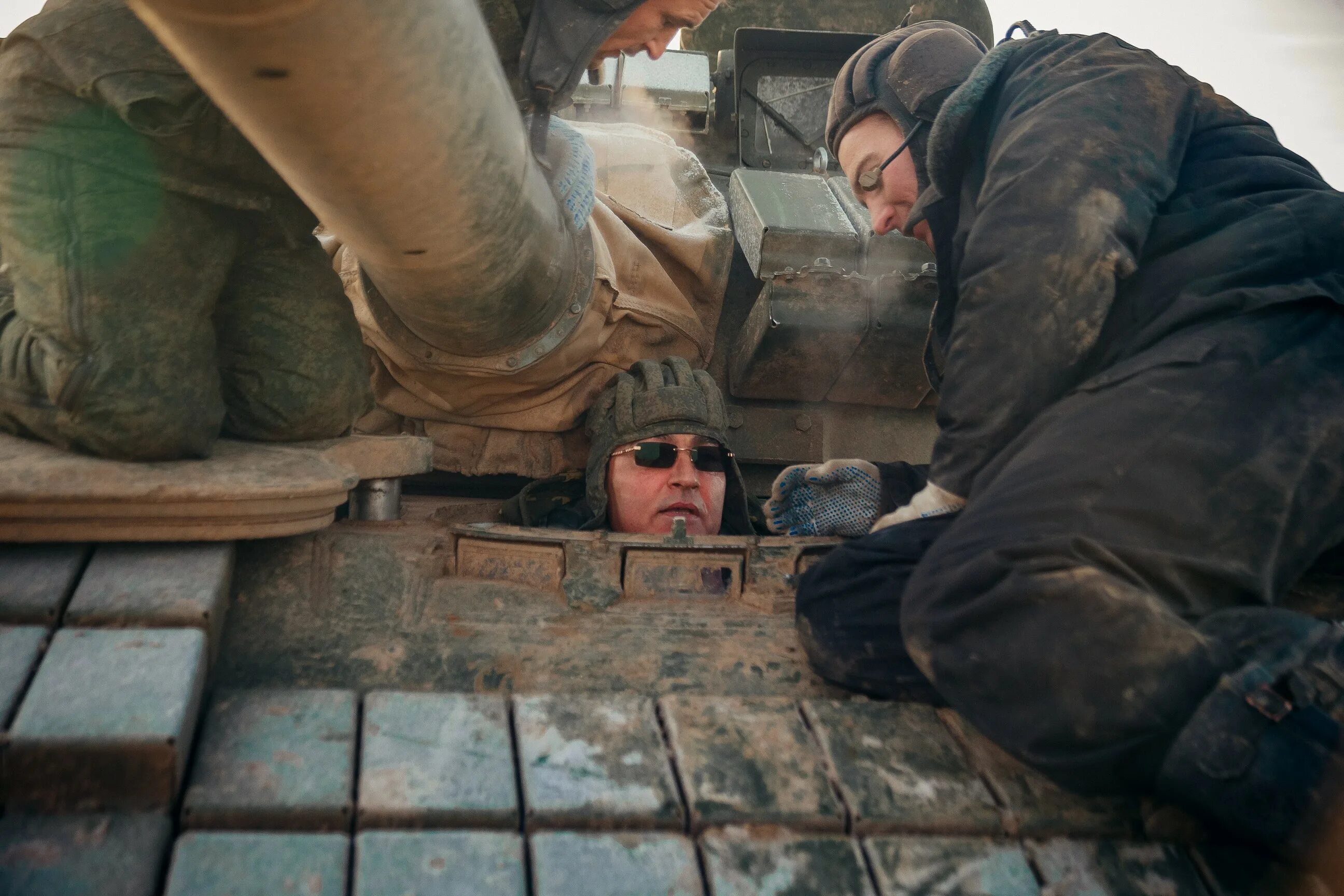 Погода в танковом. В танке. Танкисты в Райю.