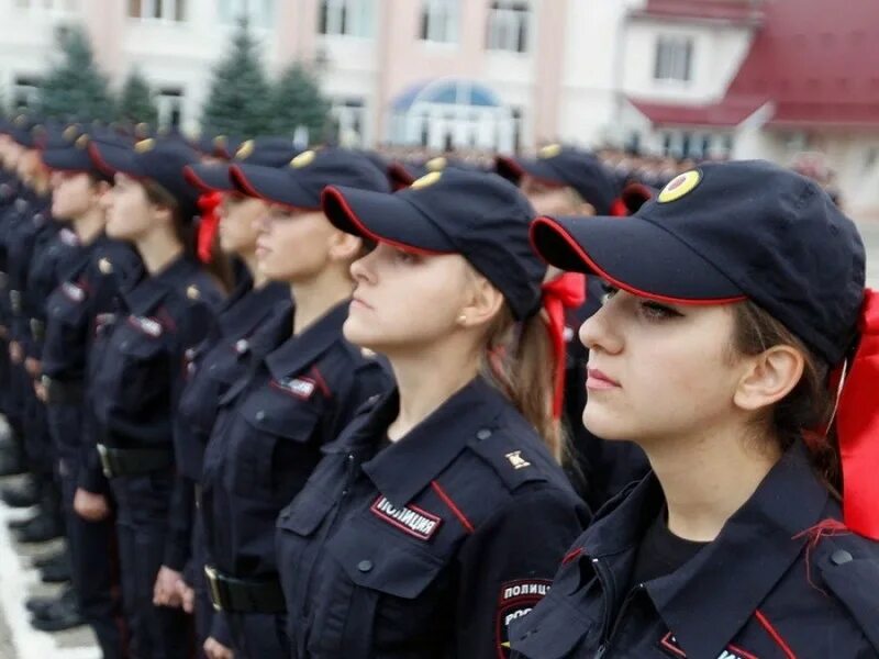 Профессия полиция для девушек. Женщина полицейский. Униформа полиции. Женщина полицейский. Правоохранительные органы для девушек.