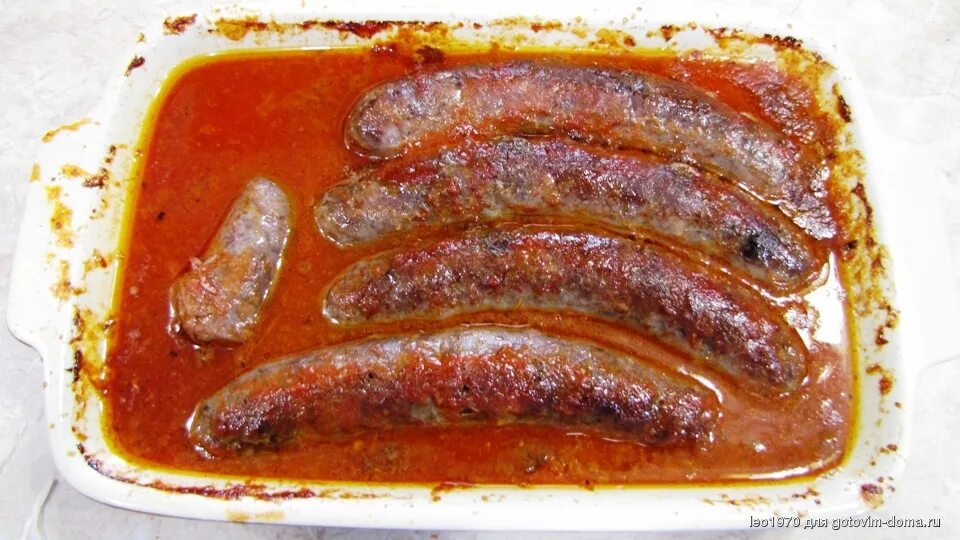 Как приготовить купаты в духовке купленные магазине. Купаты в духовке. купаты в духовке покупные. колбаски в соусе в духовке. купаты в соусе в духовке.
