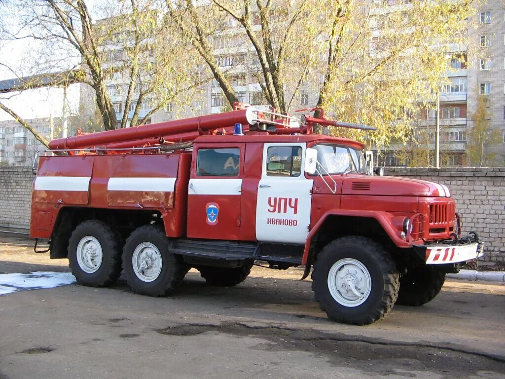 Специальный пожарно технический автомобиль