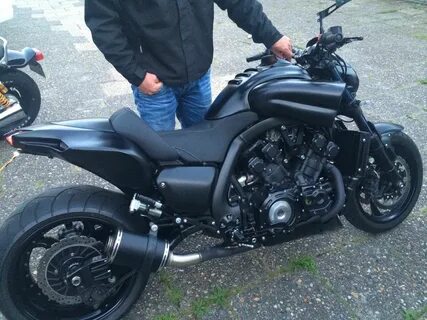 Ямаха v max 1700