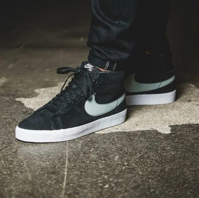 Nike blazer мужские. Nike SB 77. Nike Blazer Mid Premium. Nike SB Blazer. Nike SB Blazer Court Mid Premium.