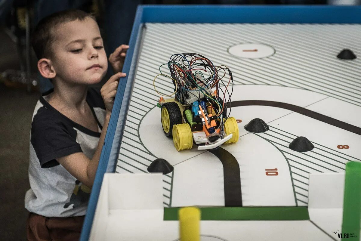 Парк робототехники. Роботы будущего для детей. Хобби робототехника. Роботы будущего. Парке науки и искусства «сириус» в сочи.