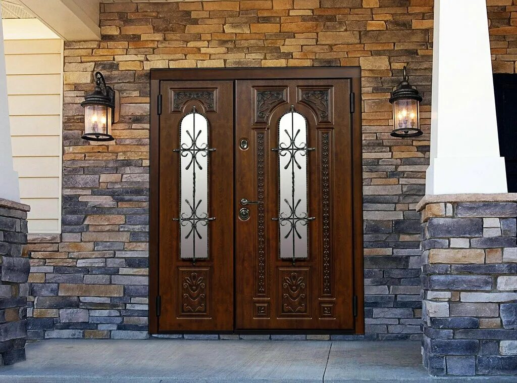 Russia is doors. Русски на дверях. Старинные русские двери. Russian doors. Двери в русском стиле.