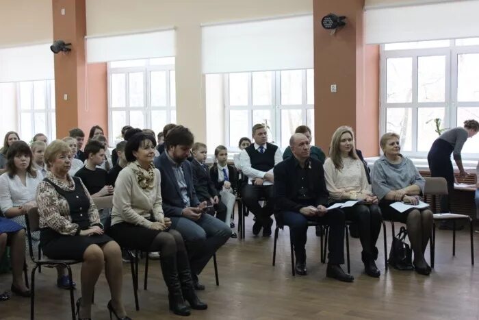 Школа 18. Школа 18 ярославль. Директор 18 школы иваново. Сайты школы 18 иваново. Школа 18 екатеринбург.