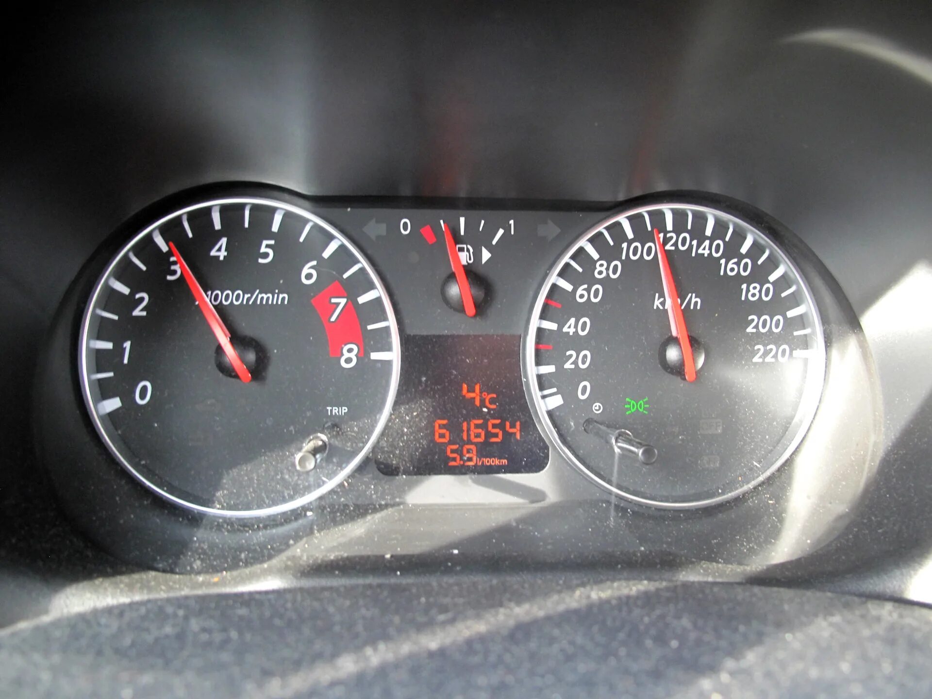 Driving in florida spotlight. 150 км 1000. Трасса липецк воронеж 150км. М4 дон москва 150 км осень. Рено логан спидометр 200км.