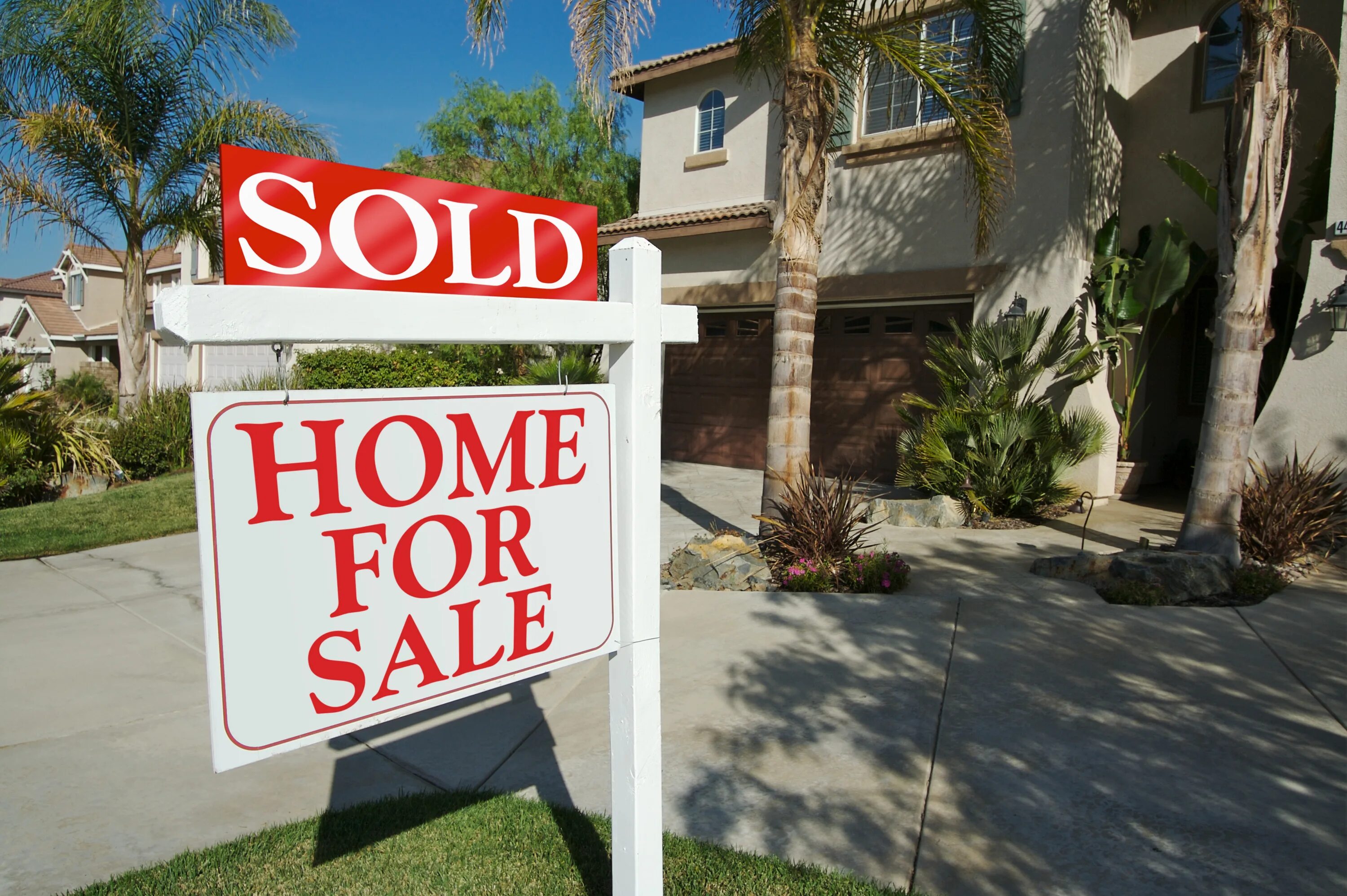 For sale sold. Sold House. Sold sign real Estate. House sale sign. Sold homes