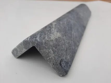 Уголок 300