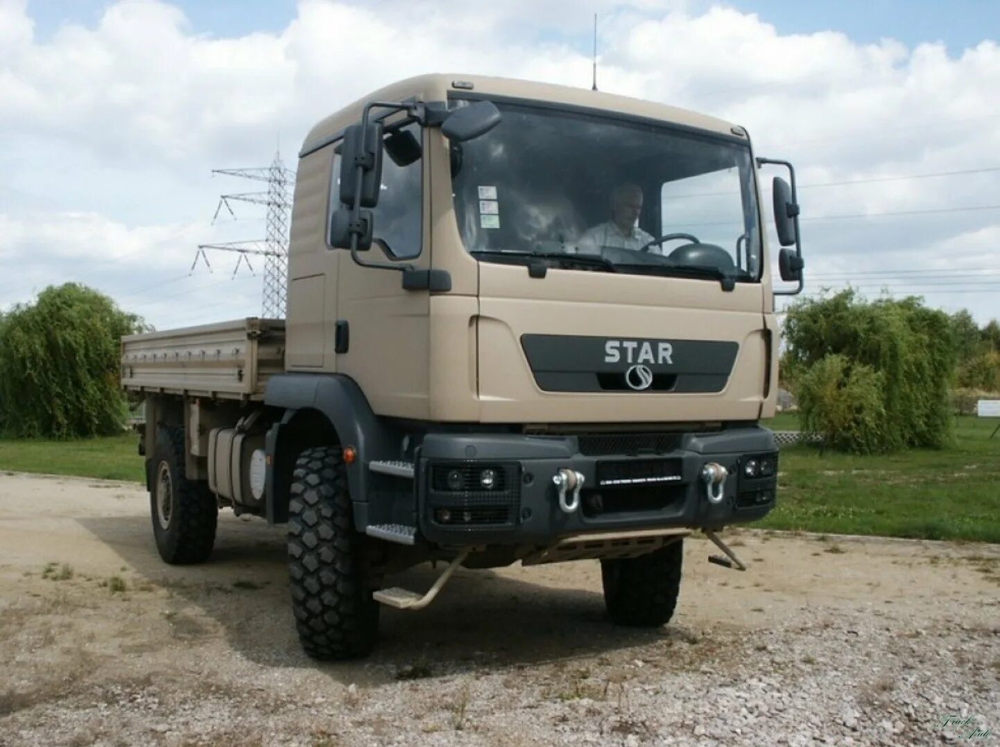 Польский грузовик. Man 4x4 тягач. Полноприводный грузовик ман. Грузовик Star 244 4х4. Star 1444.