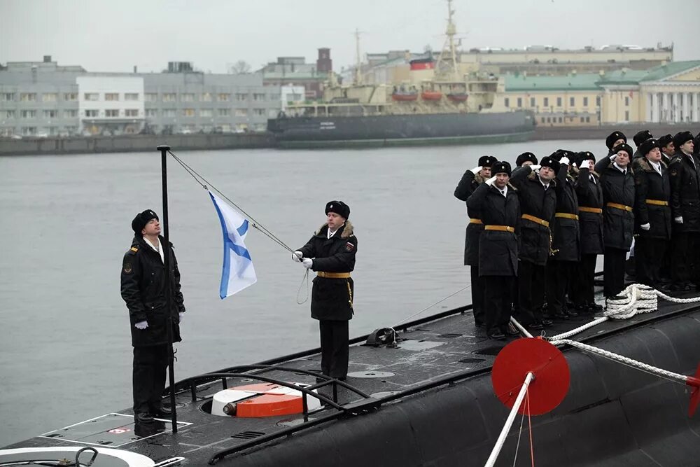 Подводники ВМФ России. Колпино подводная лодка командир. Моряки-подводники ВМФ России. Военно морской флот подлодки РФ. Военный моряк подводник