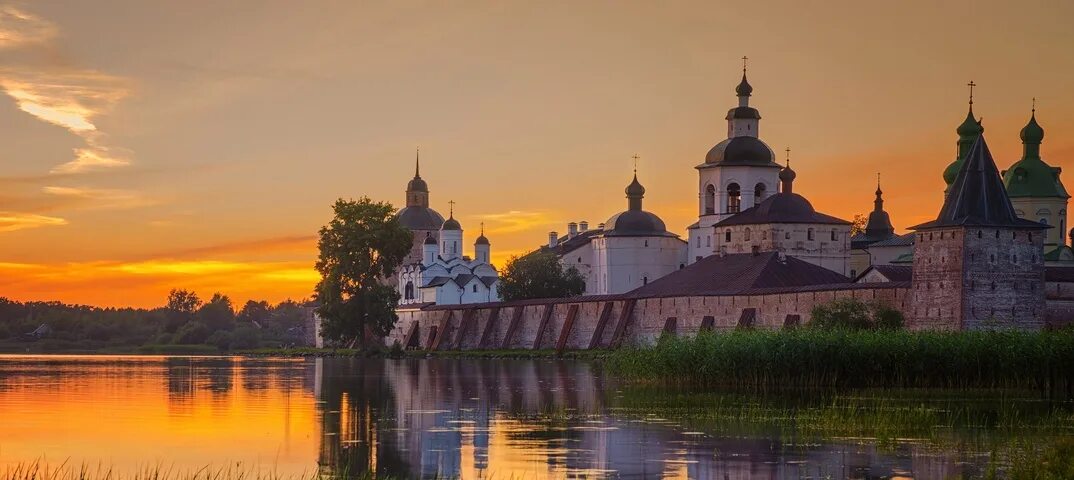 Белозерский монастырь святые